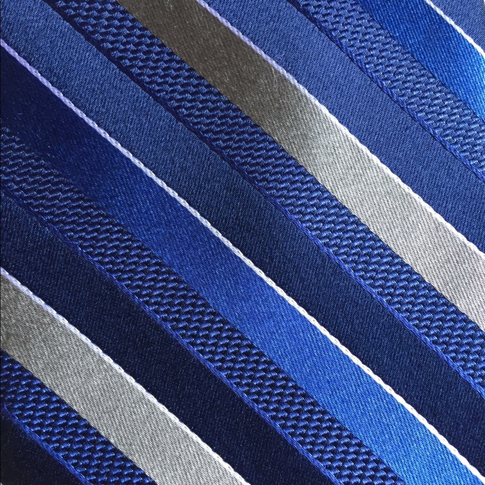 MICHEAL BY MICHEAL KORS SILK TIE BRAND NEW!! - Picture 3 of 4